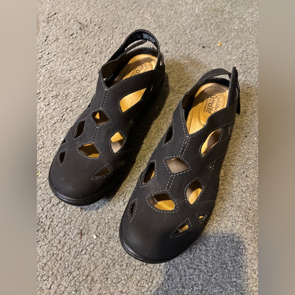 Croft and barrow so women’s sandal shoes